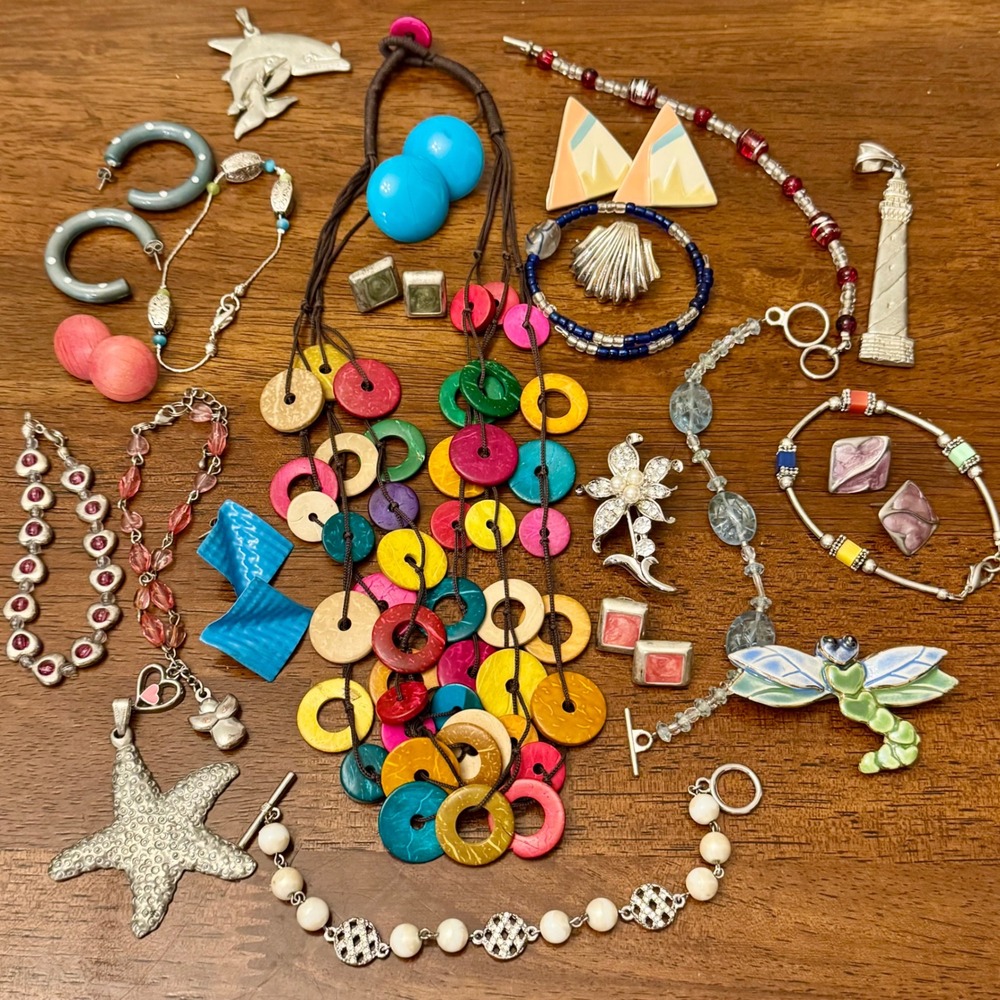 Vintage & Modern Jewelry Lot Starfish Dragonfly Wood Beads Earrings Brooches